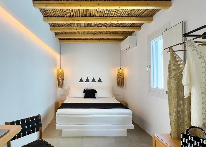 Perigiali Rooms & Apartments Folegandros